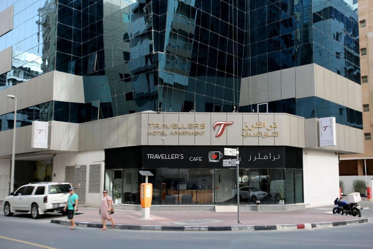 Traveller Partition Room In Al Barsha 1 Near Metro ドバイ エクステリア 写真